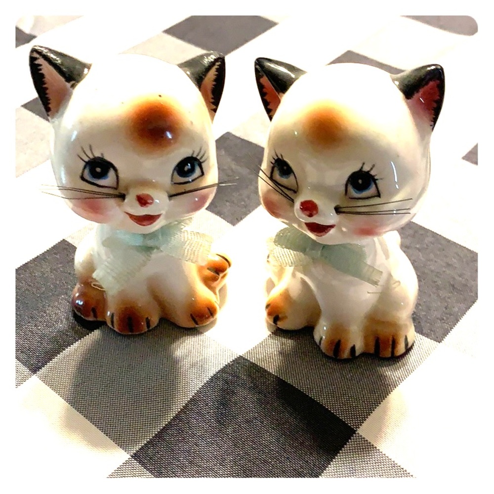 Vintage salt and pepper shakers